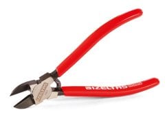 İNCE UÇLU YAN KESKİ (PLASTİKLER İÇİN) 160 MM