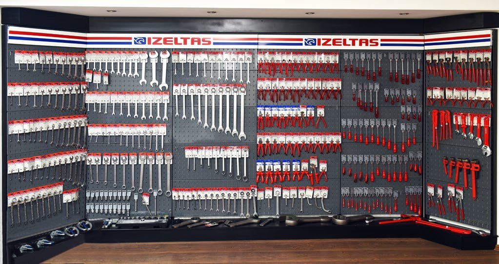 İZELTAŞ TEŞHİR PANOSU